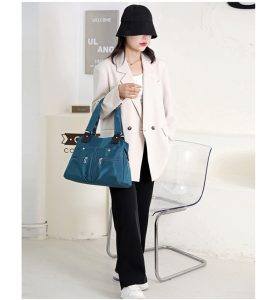 women's handbag solid
